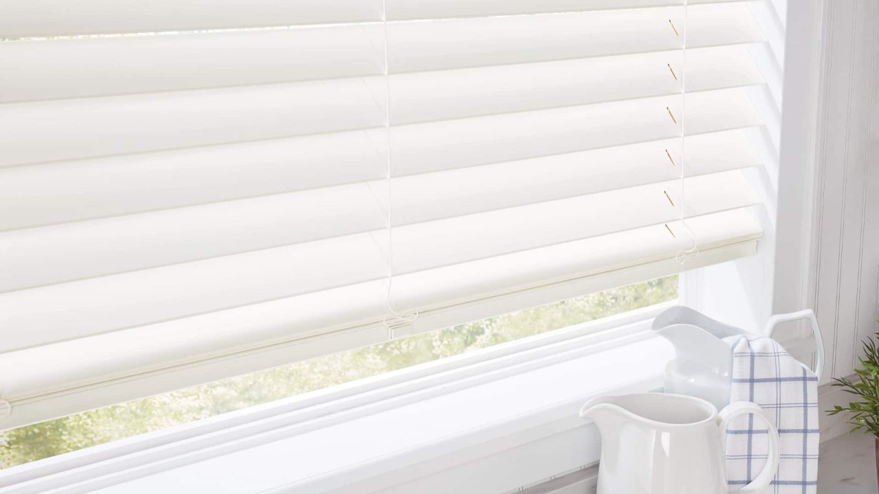 Parkland® Wood Blinds near Kailua Kona, Hawaii (HI) with contemporary lines, wood slats, and more