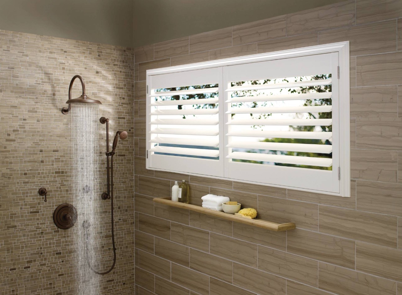 Hunter Douglas Palm Beach™ Polysatin™ Vinyl Shutters near Kailua-Kona, Hawaii (HI)